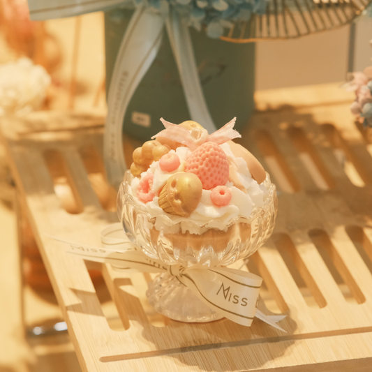 Vanilla Caramel Small Sundae Candle