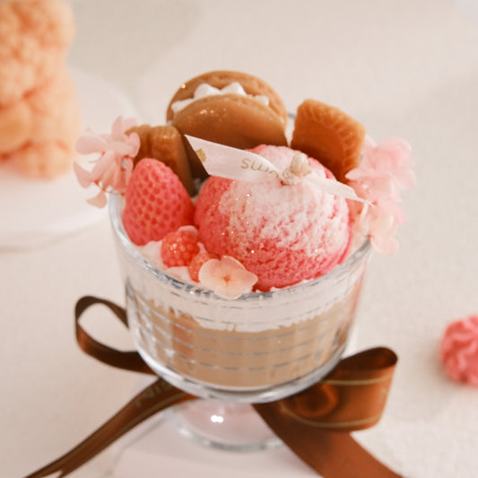 Vanilla Caramel Giant Sundae Candle