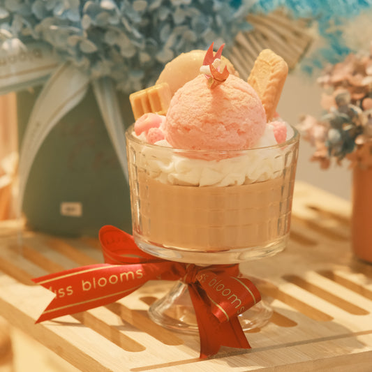 Vanilla Caramel Giant Sundae Candle