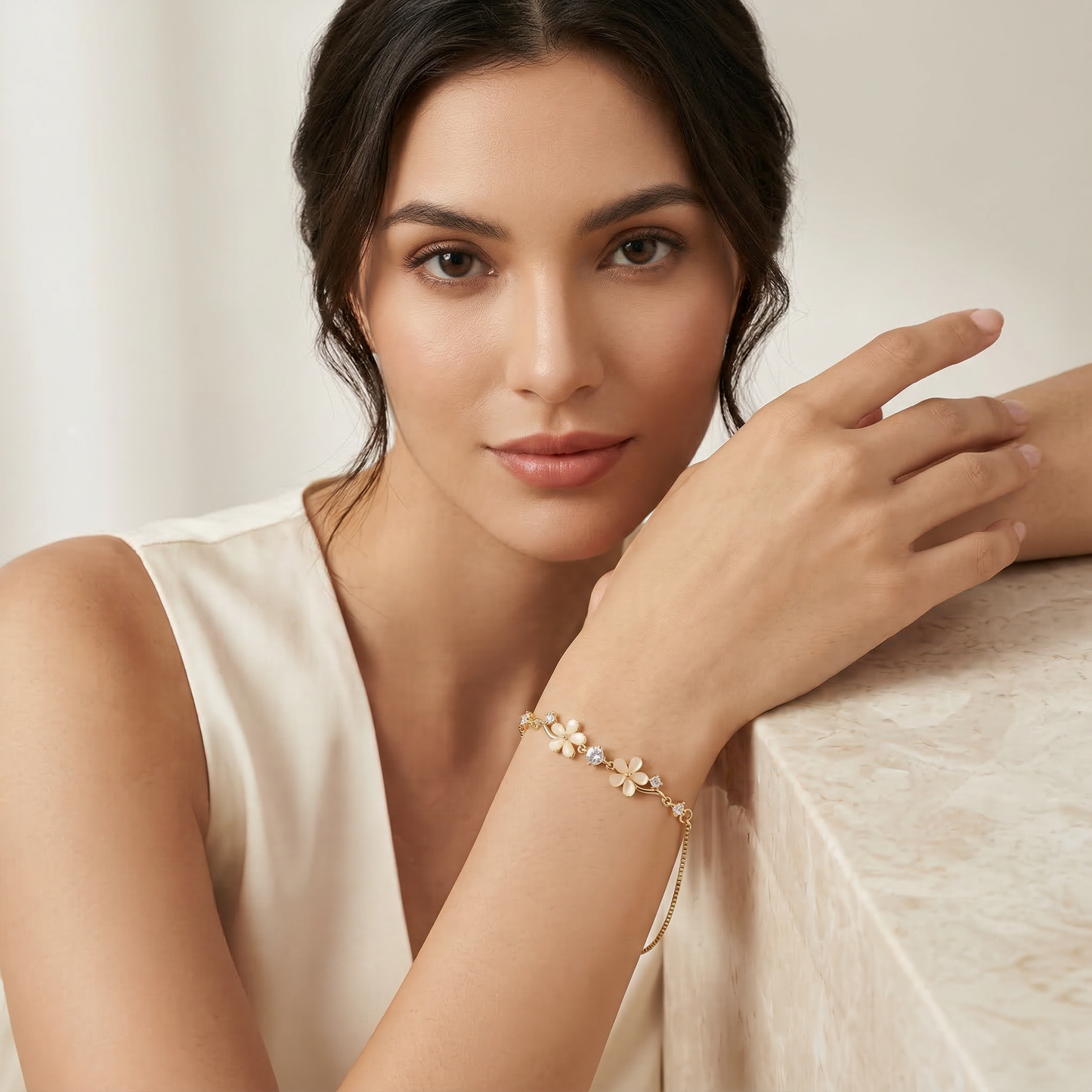 Delicate Floral Zircon Gold Plated Bracelet
