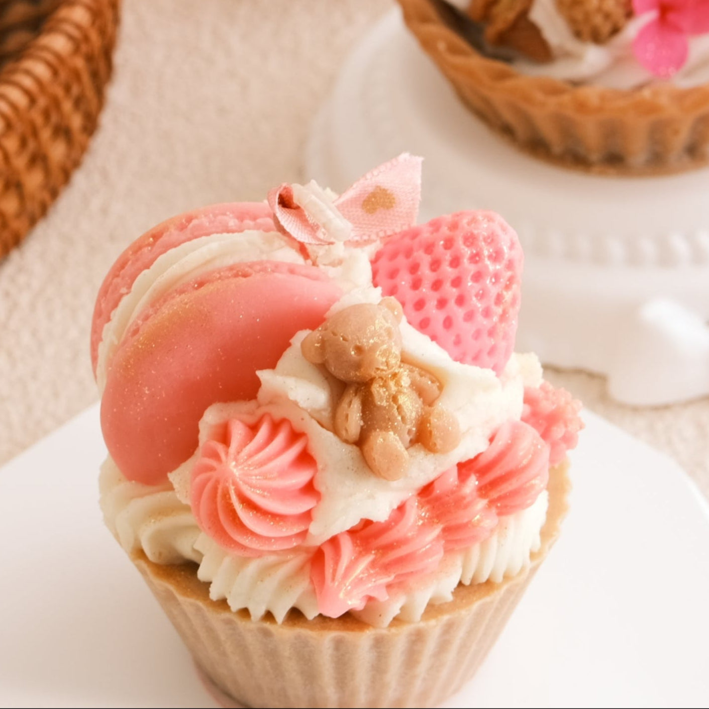 Vanilla Caramel Cupcake Candle