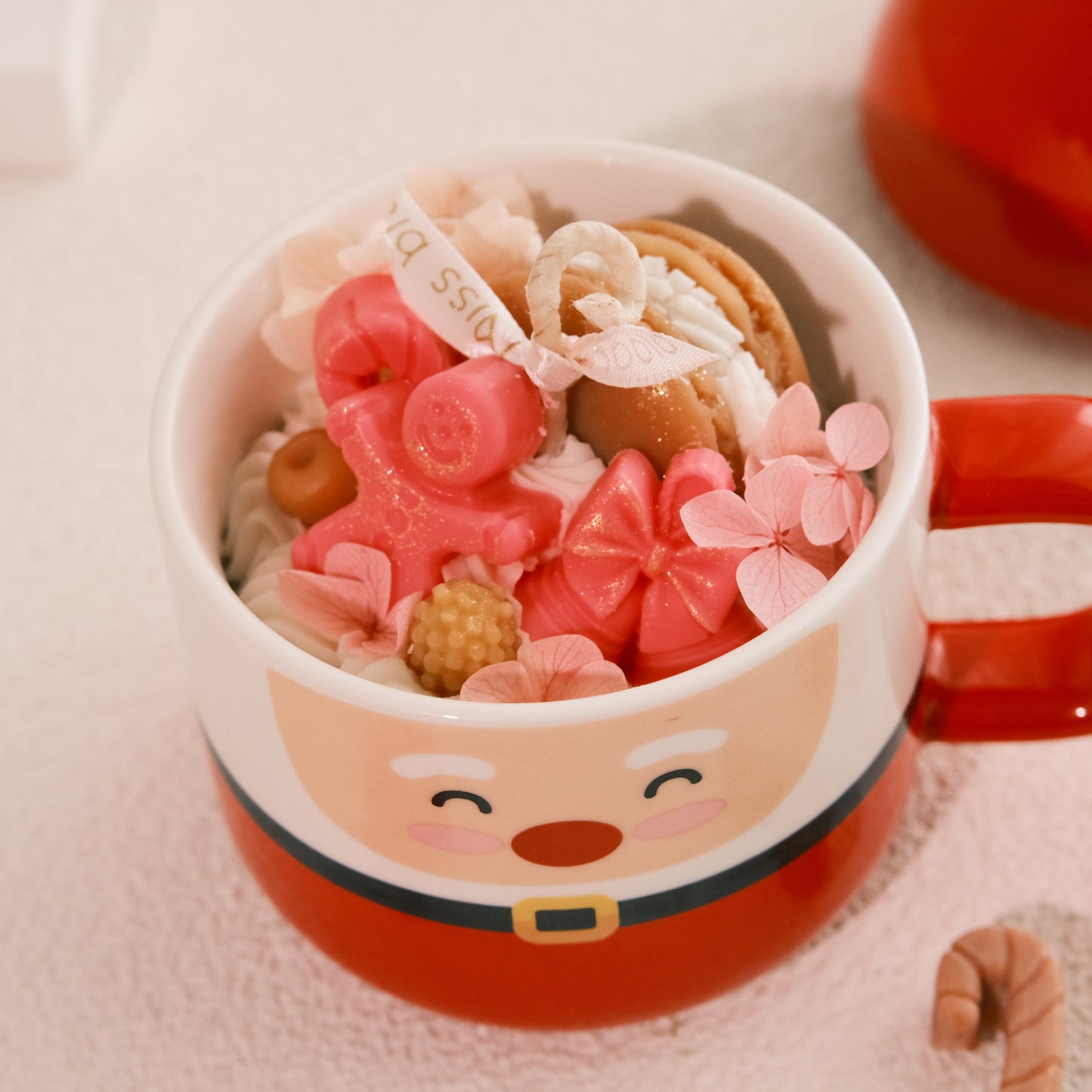 Santa Vanilla Caramel Mug Candle