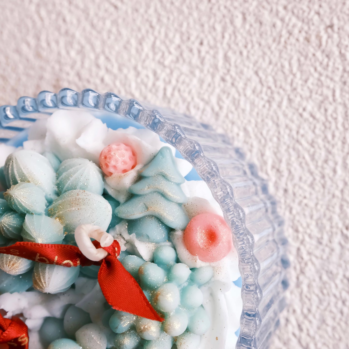 Christmas-themed Botanical Bowl Candle