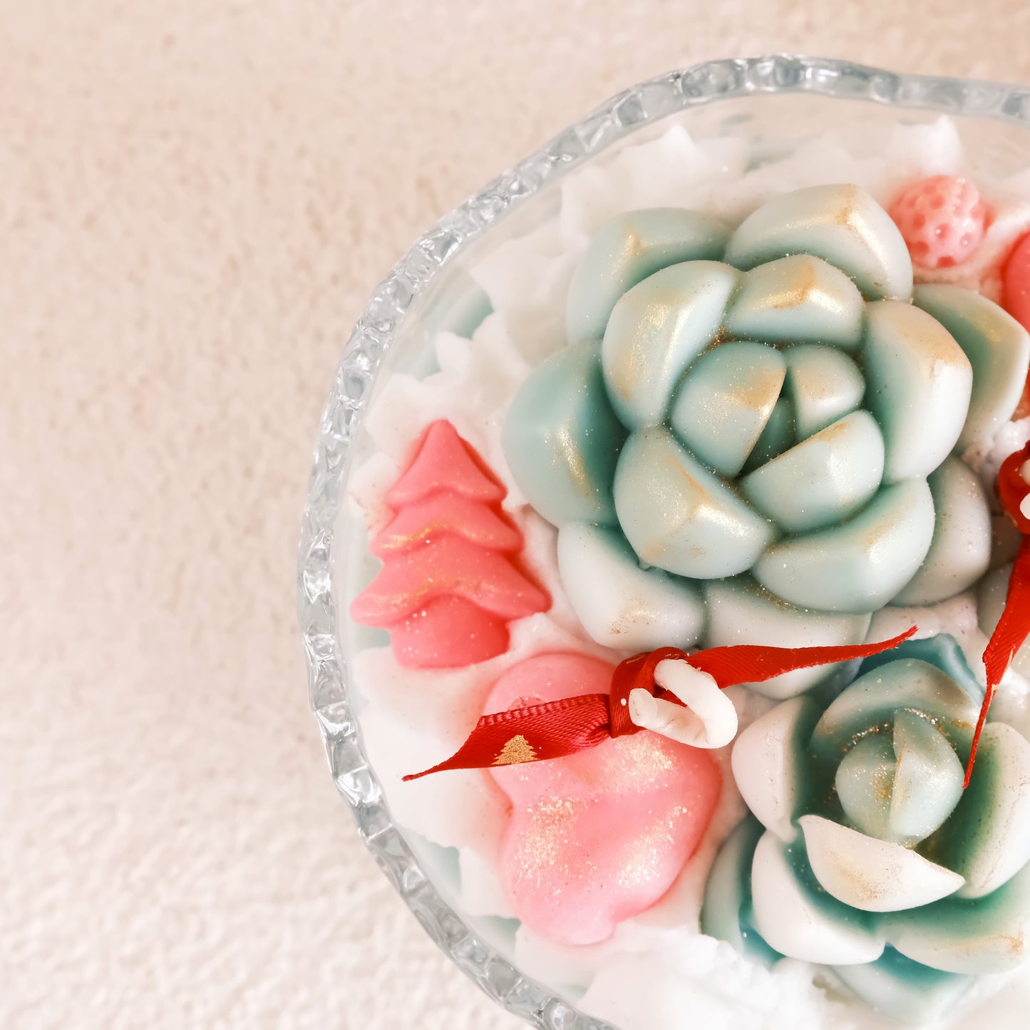 Christmas-themed Botanical Bowl Candle