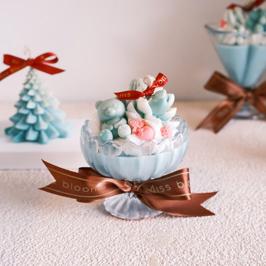 Christmas-themed Botanical Small Sundae Candle