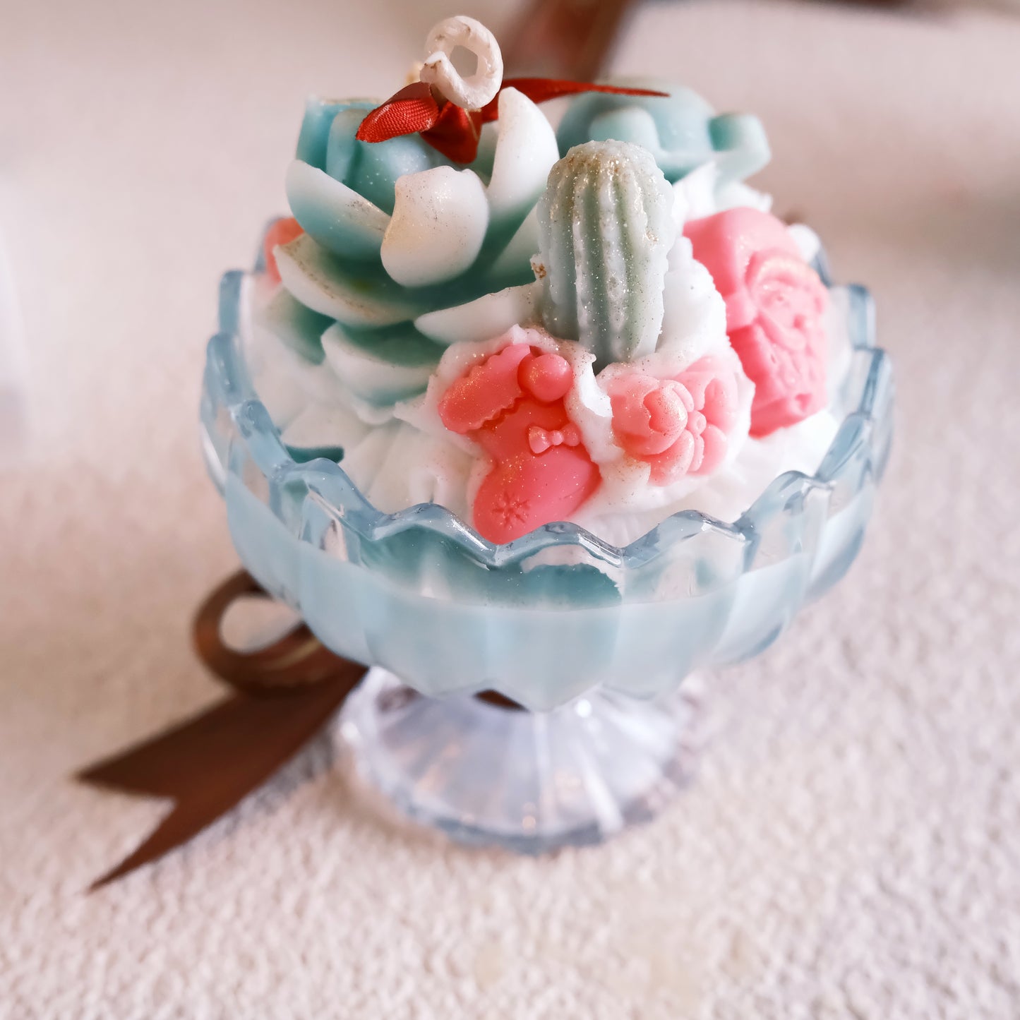 Christmas-themed Botanical Small Sundae Candle