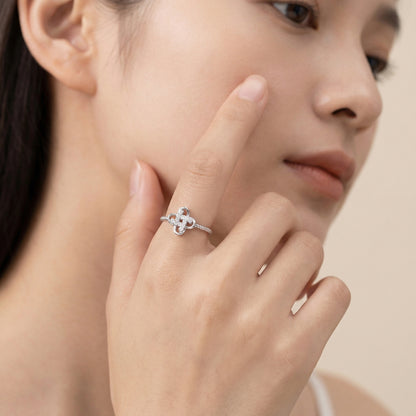 Sparkling Clover Knot Sterling Silver Rings