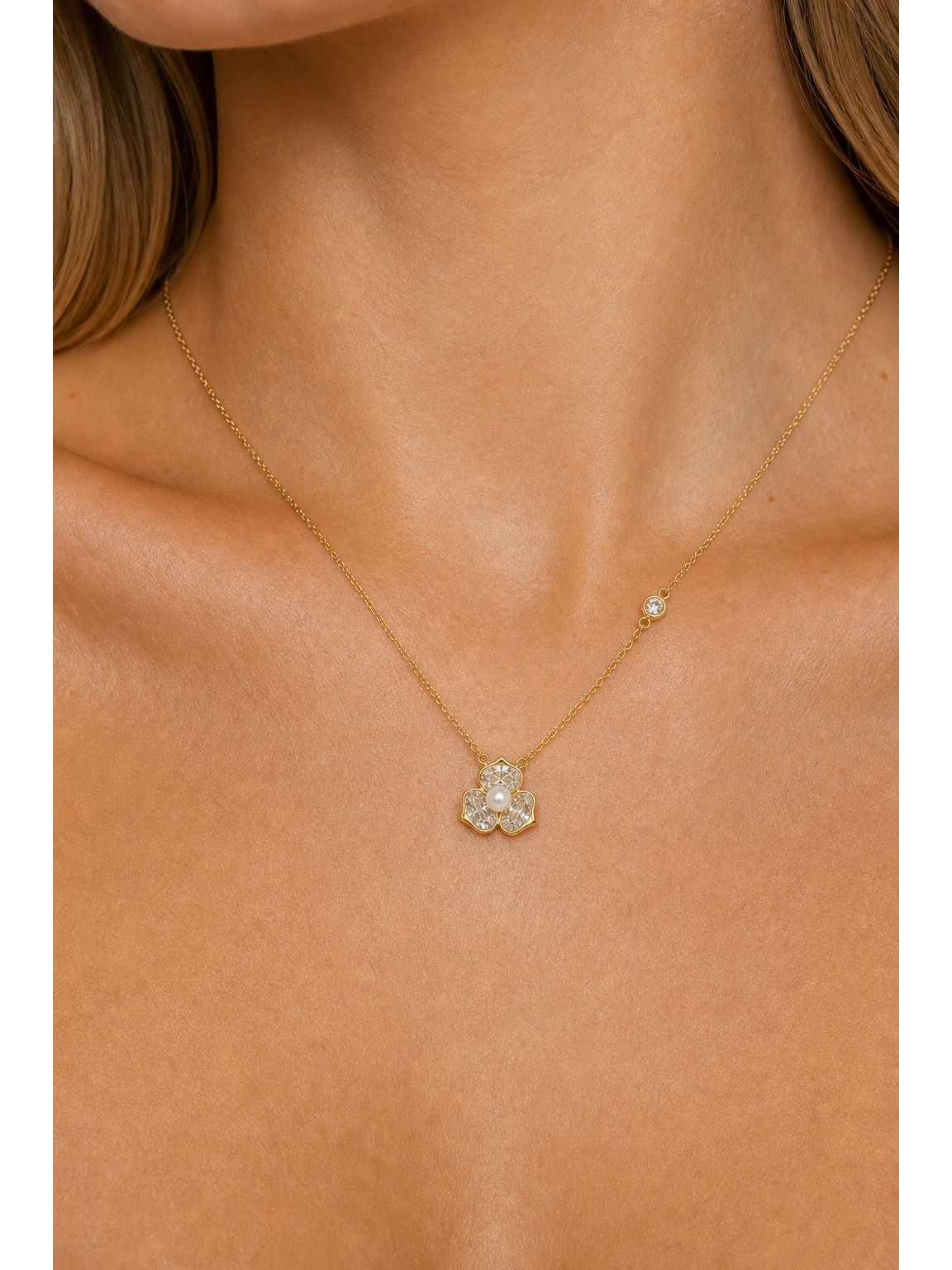 Gold Plated Floral Zircon Pendant Necklace 3