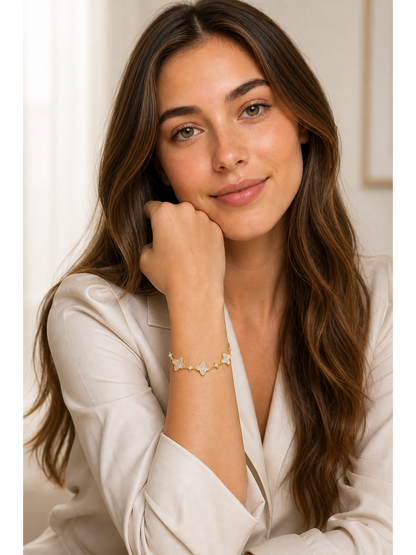 Gold Plated Shell Four-Leaf Flower Bracelet 2