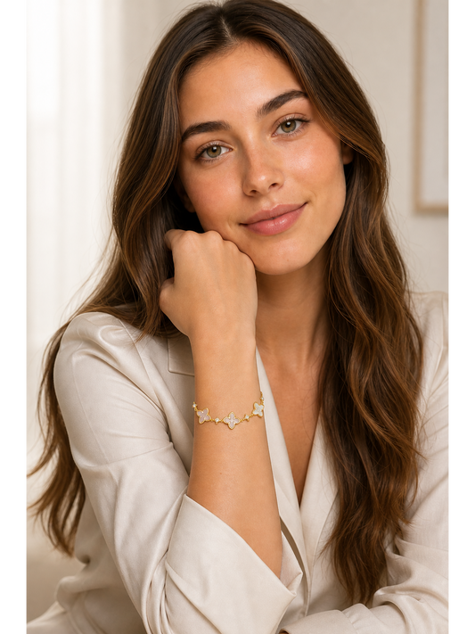 Gold Plated Shell Four-Leaf Flower Bracelet 2