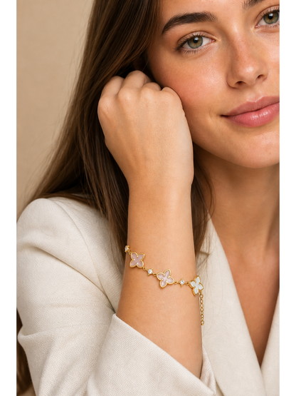 Gold Plated Shell Four-Leaf Flower Bracelet 3